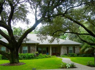 2 Hampton St, Gulf Breeze, FL 32561