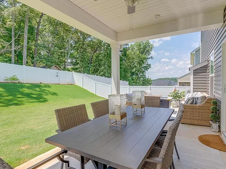 231 Thames Valley Dr — Photo 17