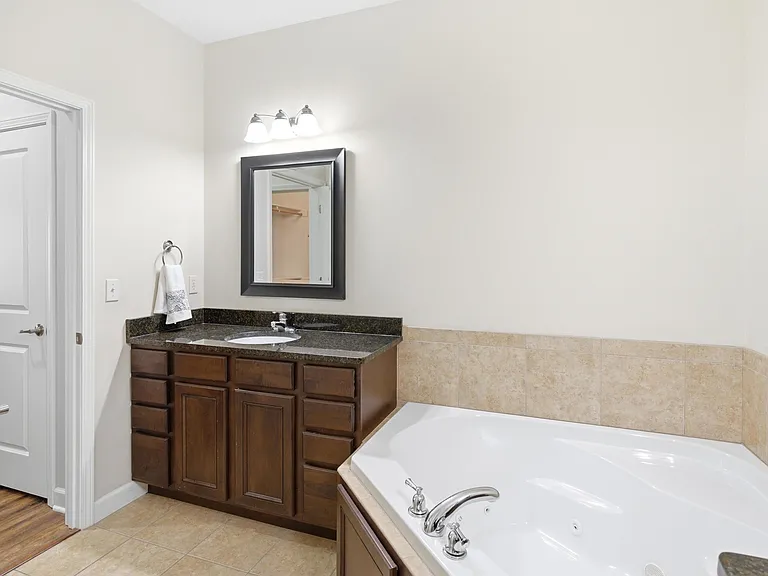 2409 Boulder Springs Dr — Photo 17