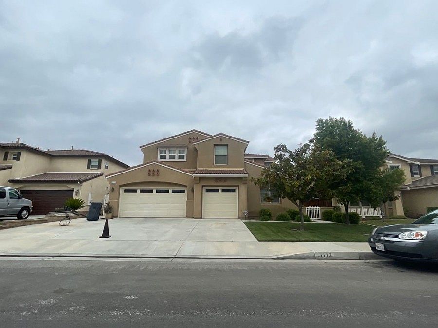 1st image of 27773 Auburn Ln