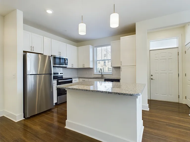 470 Arsdale Ave #29-103 — Photo 1