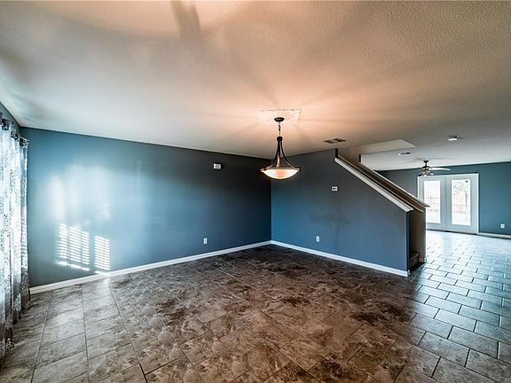 3rd image of 1320 Macaw Ct