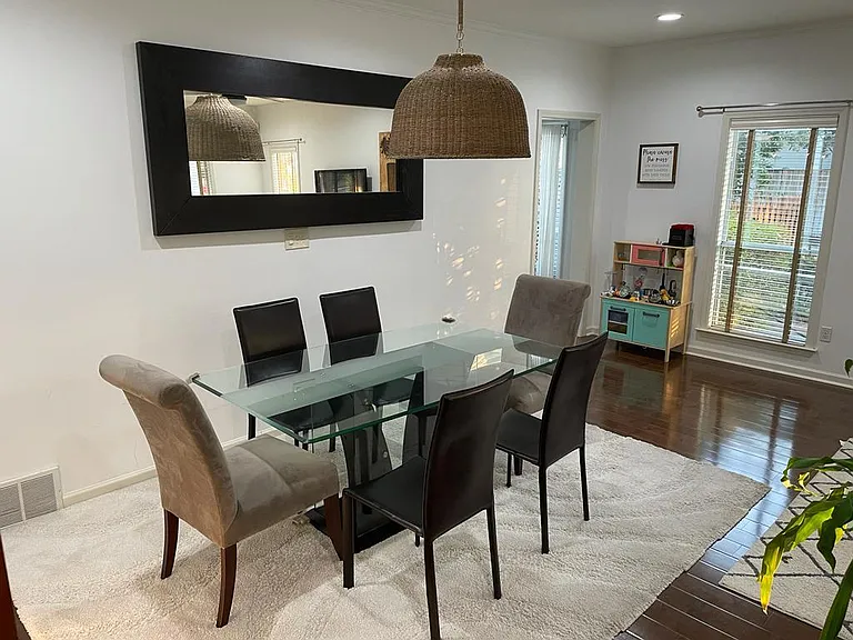 1054 Island Pl E — Photo 4
