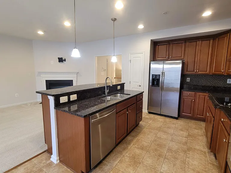 434 Parkview Ave #434 — Photo 9