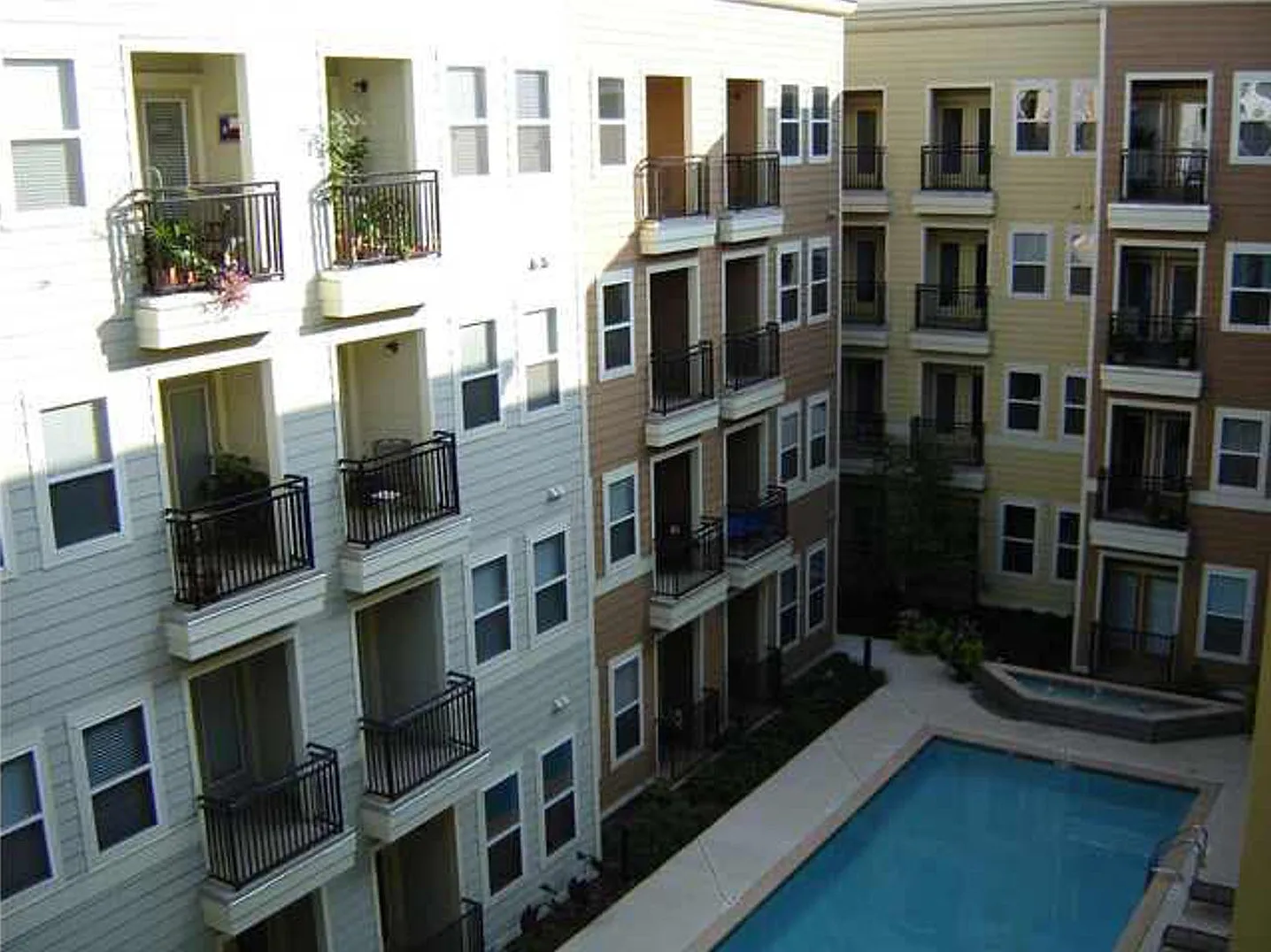 2020 5th Ave S Unit 438 (Bristol Southside) — Photo 2