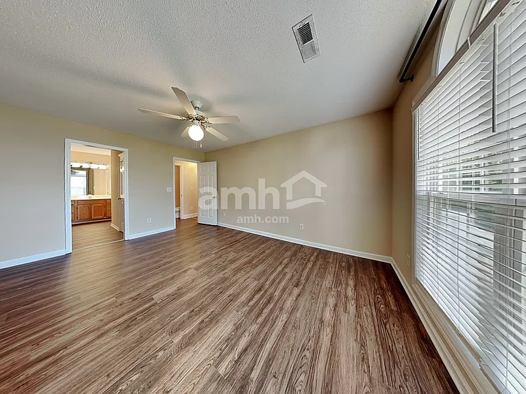 4880 Manteo Ln — Photo 11