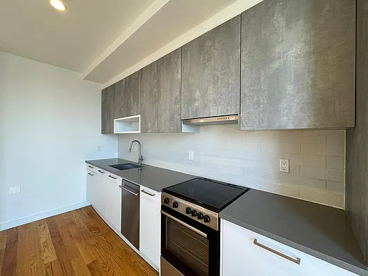 Rented by Pear NYC LLC | media 15