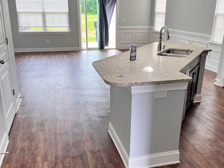 298 Halton Crossing Dr SW — Photo 3