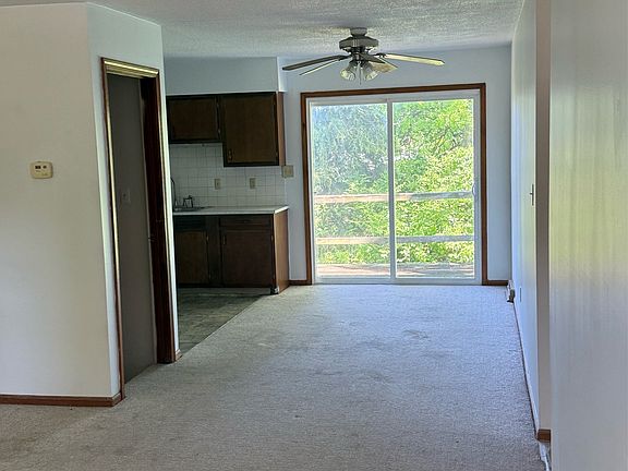 3rd image of 627-629 Hendricks St #627