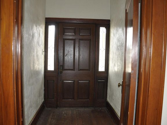 5th image of 316 S Park St