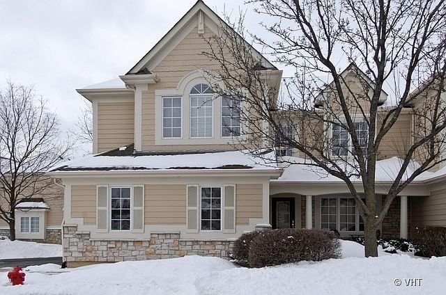 1st image of 2424 Woodglen Dr #2424
