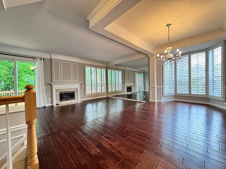 SPACIOUS AND LIGHT FILLED