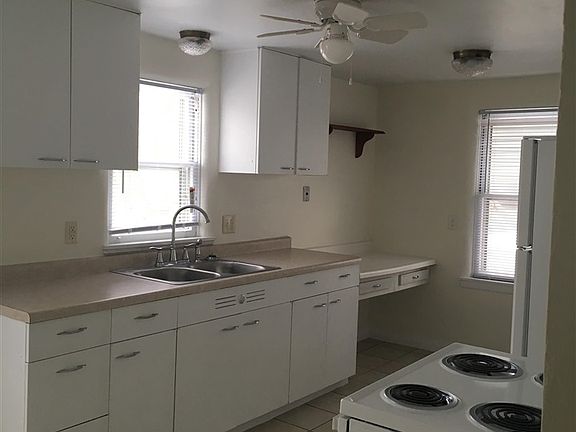 2nd image of 335 N Pine St