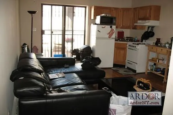 Rented by ArdorNY | media 21