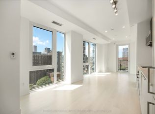 308 Jarvis St #1703, Toronto, ON M5B 0E3