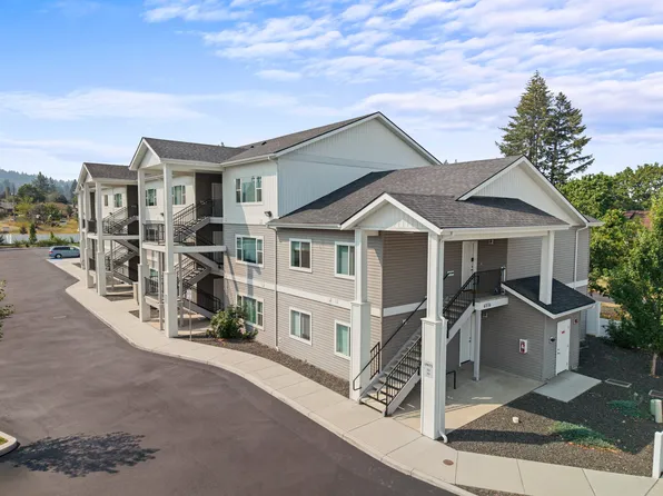 4th Ave Apartments