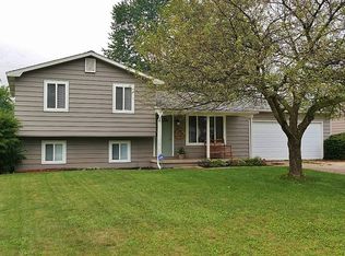 621 E Chelsea Cir, Davison, MI 48423