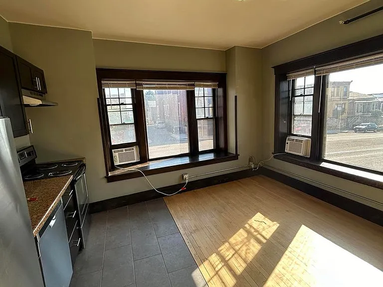 429 W Park St — Photo 6