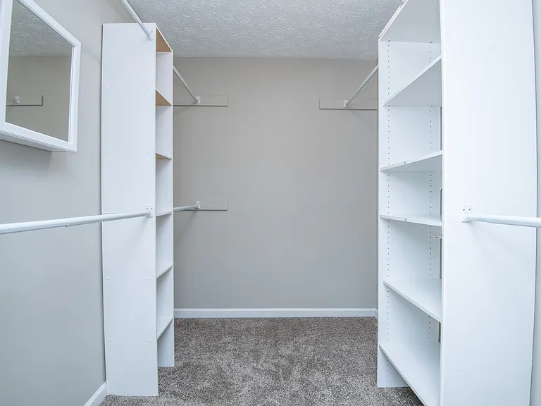8816 Mill Run Dr — Photo 25