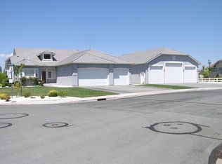 2067 Native Dancer Dr, Reno, NV 89502