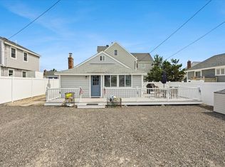 14 Alden St, Marshfield, MA 02050
