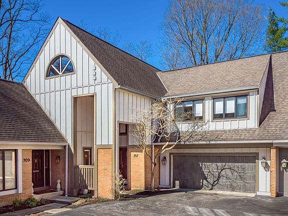 2nd image of 707 Wesley Ct