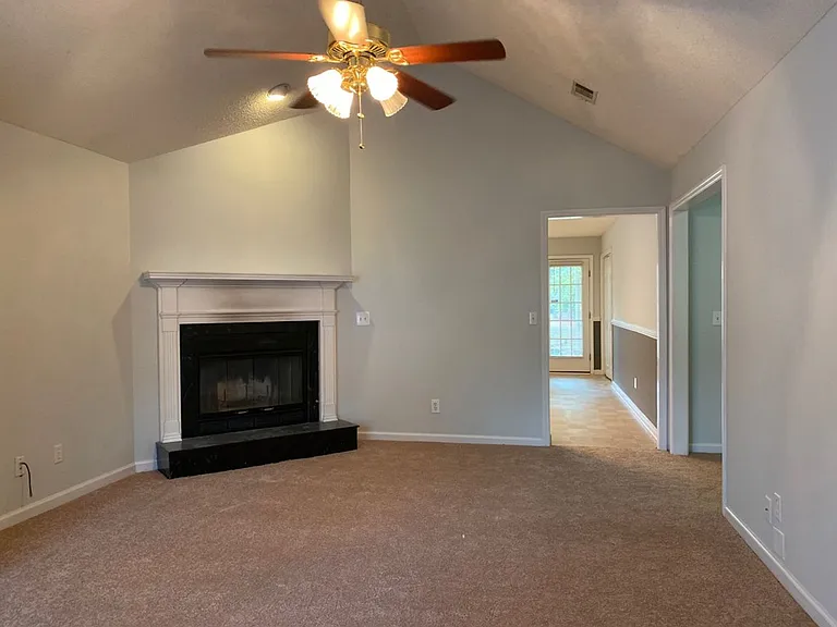 203 Bayside Dr — Photo 5