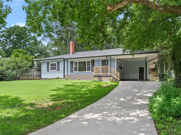 1502 Liberty Dr, Greensboro, NC 27408