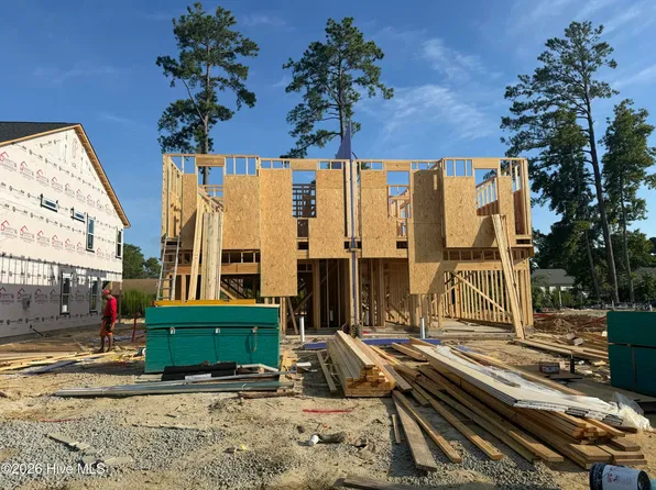 107 Chestnut Hill Drive, Jacksonville, NC 28546