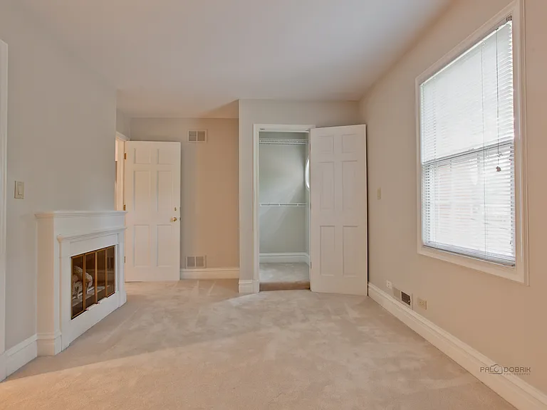 427 N Sheridan Rd — Photo 29