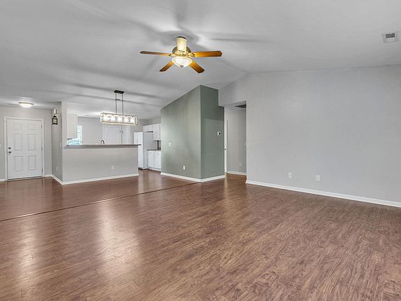 5th image of 612 Westbury Way