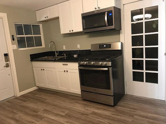 3rd image of 3675 Eagle St #2