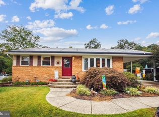 144 Magothy Beach Rd, Pasadena, MD 21122