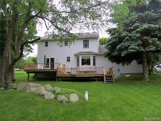2nd image of 1662 Hartland Woods Dr