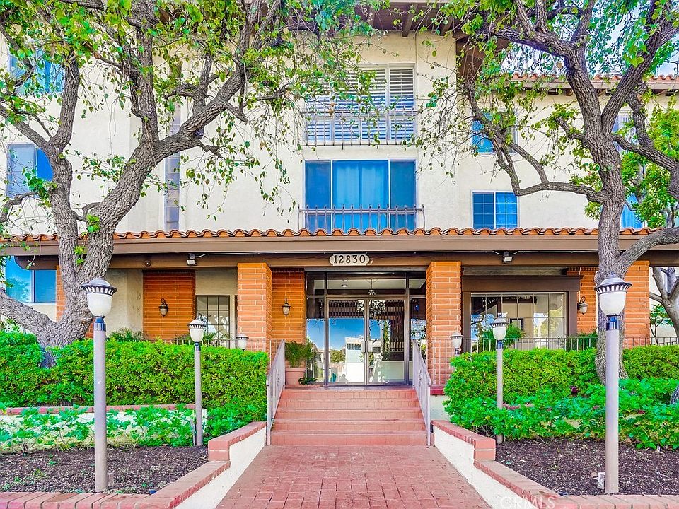1st image of 12830 Burbank Blvd Unit 101