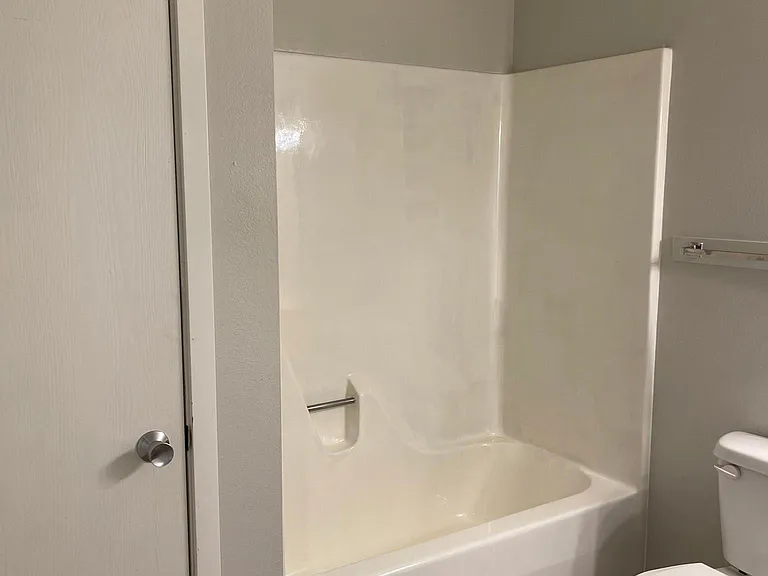 420 S Van Buren St #5 — Photo 12