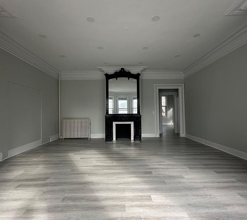 1st image of 346 Franklin Pl #1B