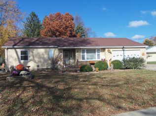 207 E Madison St, Rushville, IL 62681