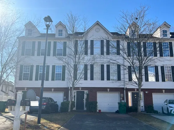 5693 Strathmoor Manor Cir, Lithonia, GA 30058