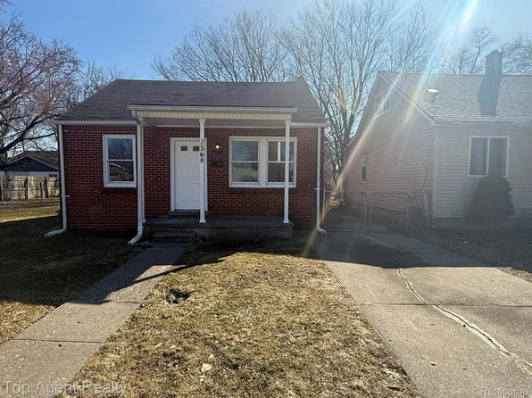 7568 Prospect Ave, Warren, MI 48091