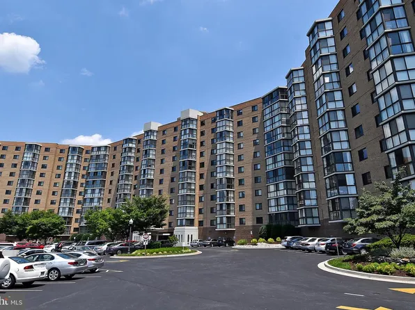 3330 N Leisure World Blvd #51015, Silver Spring, MD 20906