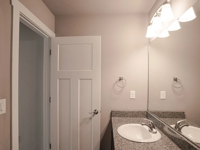 Ironwood Glen Townhomes — Photo 16