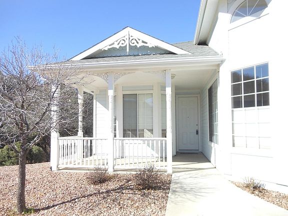 3rd image of 1828 Bond Cir