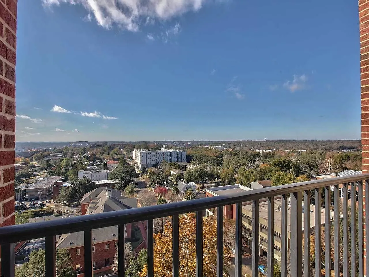 2 bed, 1112 sqft, $2,595 — Photo 3