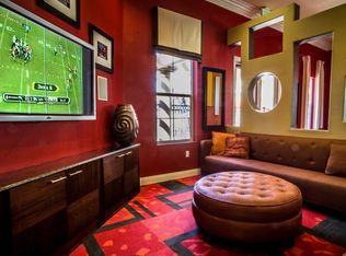 1936 Thibodo Rd APT 206, Vista, CA 92081