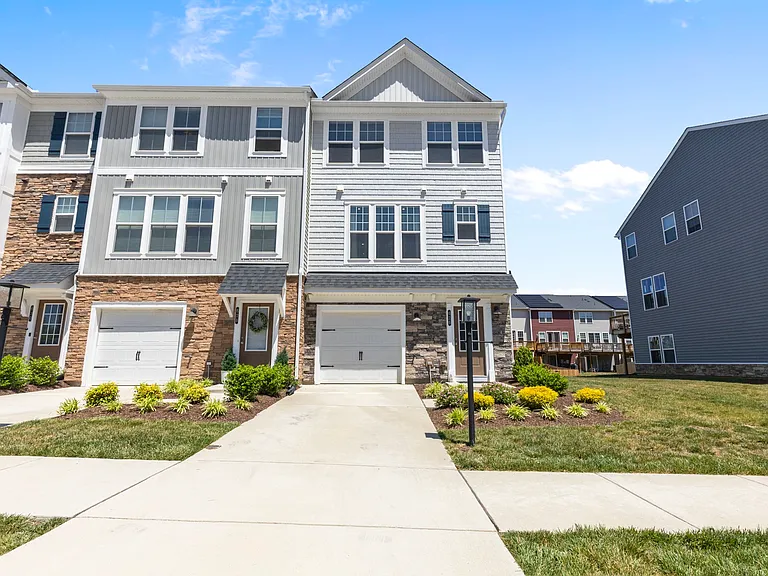 626 Rivanna Hill Rd — Photo 1