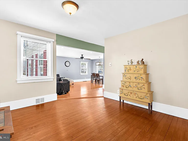 161 Margate Dr — Photo 25