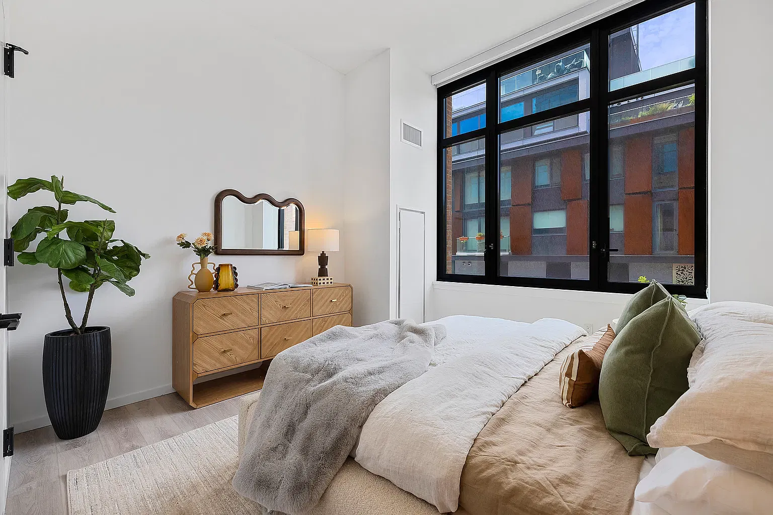 500 Degraw Street — Photo 2