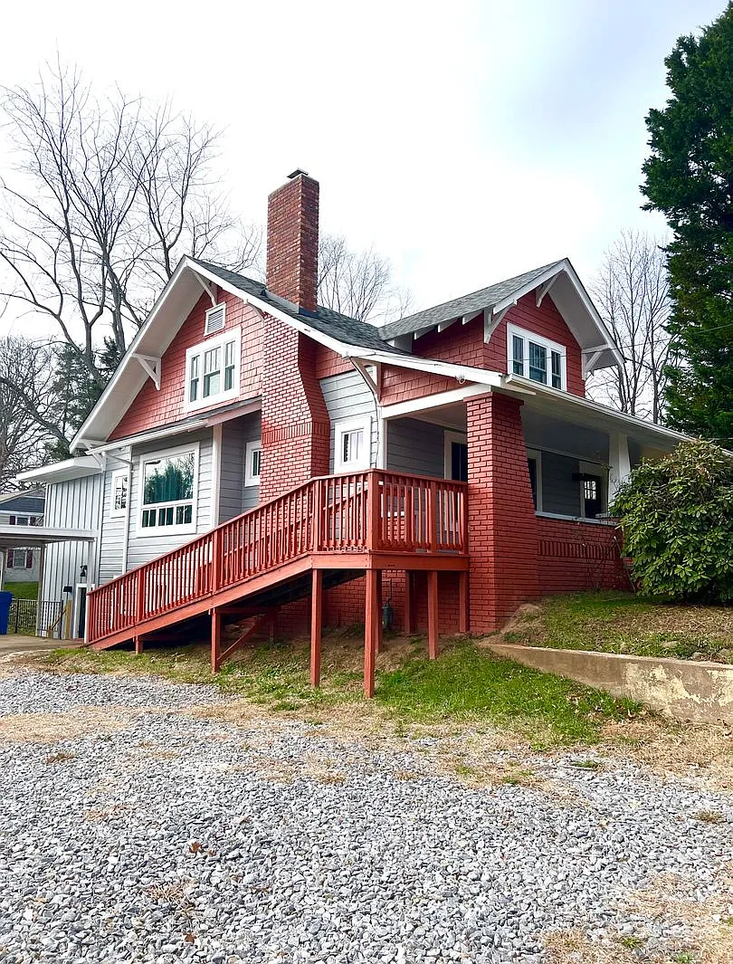 10 Phifer St. — Photo 1