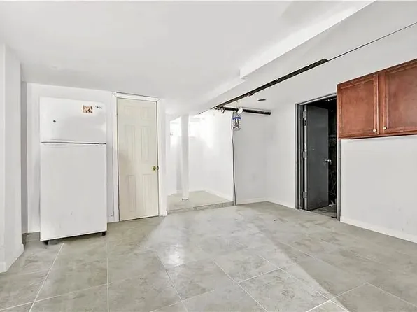 (undisclosed Address), Springfield Gardens, NY 11413
